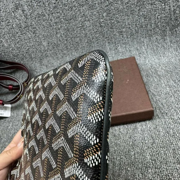 100% Authentic Goyard Canvas Clutch Bag - Picture 9 of 12